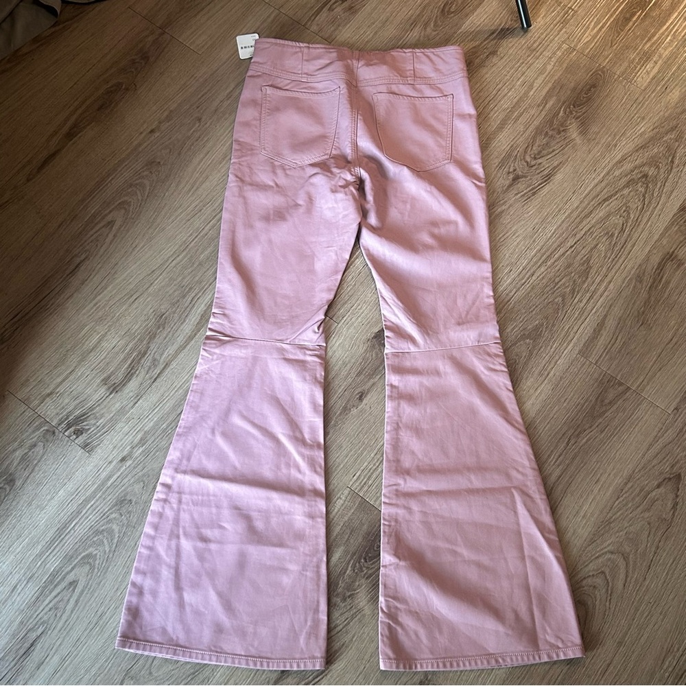 NWT Rare Free People Blush Pink Flared pants - Picture 4 of 5